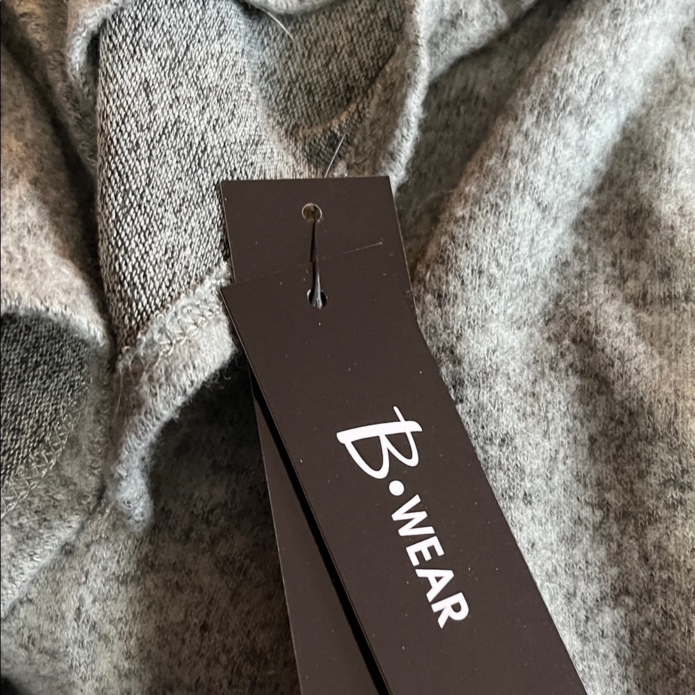 Bwear Charcoal Lace-Up Long Sleeve Top XL - Picture 6 of 6